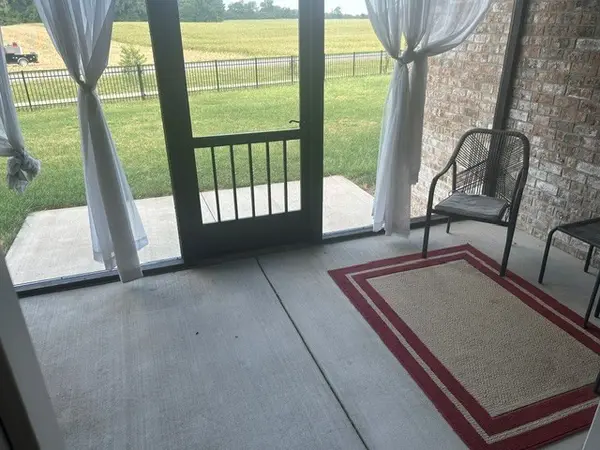 170 Aspen Pine Dr, Clarksville, TN 37043