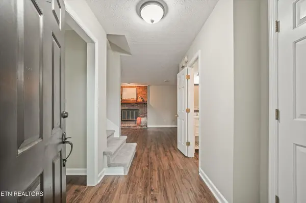 8732 Aragon Lane, Knoxville, TN 37923