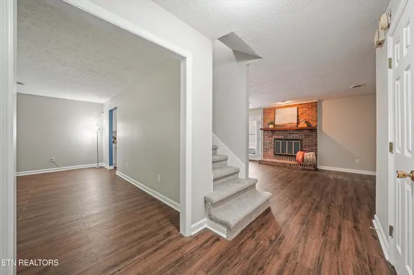 8732 Aragon Lane, Knoxville, TN 37923
