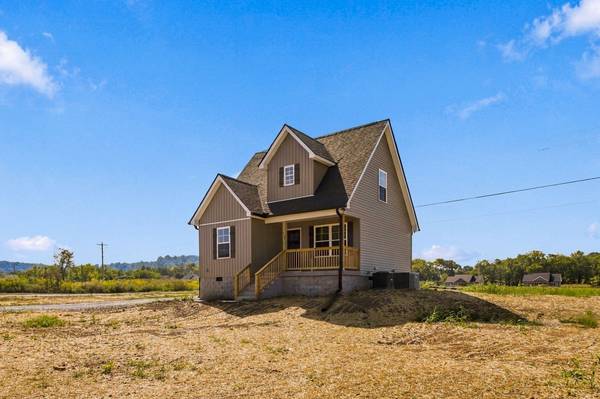2183 Claude Fox Rd, Cornersville, TN 37047