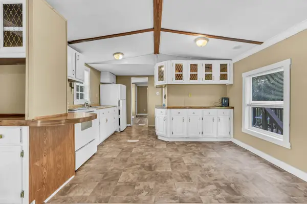 2558 Liverpool Rd, Woodlawn, TN 37191