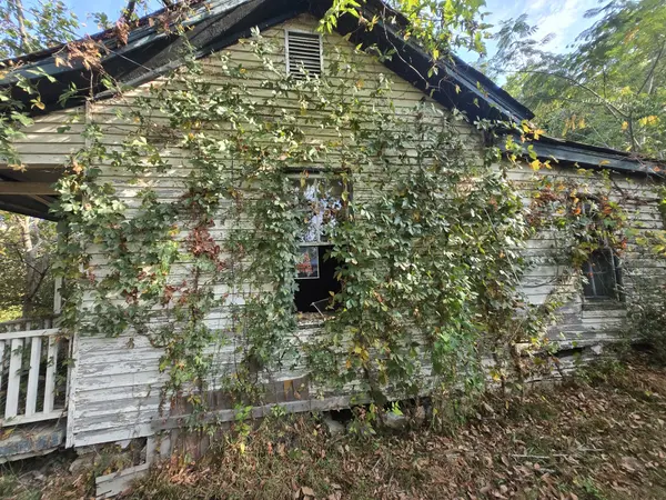 704 N Water St, Columbia, TN 38401