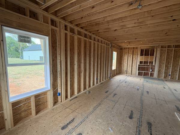 810 Cedar Wood Dr, Clarksville, TN 37043