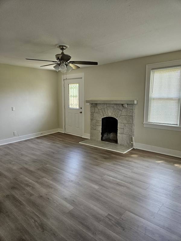 140 Shivel Dr, Hendersonville, TN 37075
