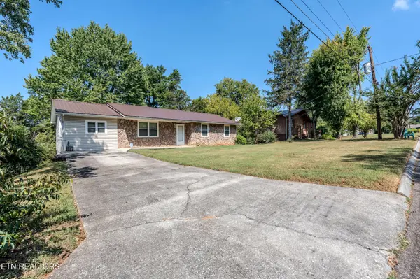 7811 E Sesame Lane, Knoxville, TN 37938