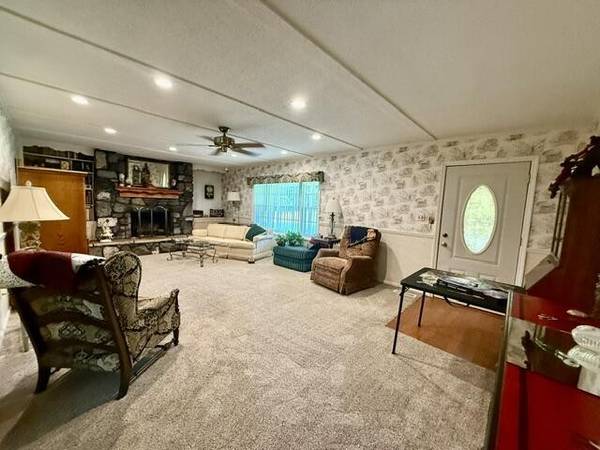 2455 Rabbit Creek Rd, Buchanan, TN 38222