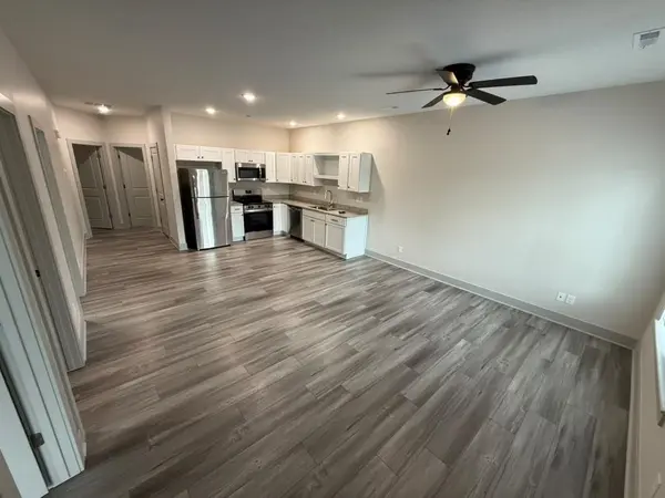 942 N Glendale St, Wichita, KS 67208