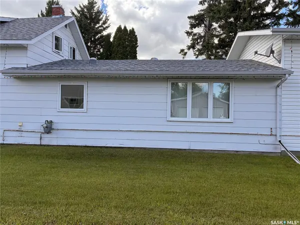 301 7th AVENUE W, Nipawin, SK S0E 1E0