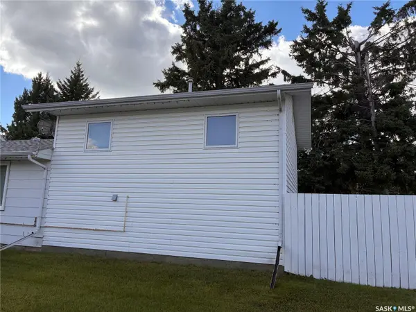 301 7th AVENUE W, Nipawin, SK S0E 1E0