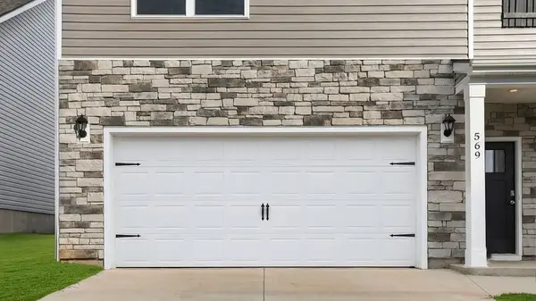 569 Landseer DR, Landrum, SC 29356