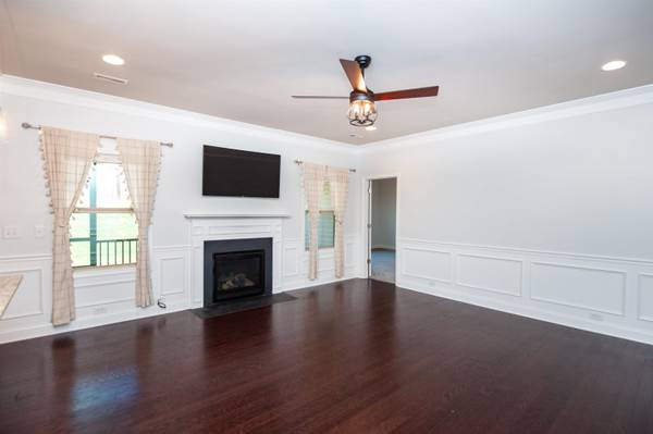 454 Wolfbend RD, Woodruff, SC 29388
