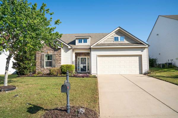 454 Wolfbend RD, Woodruff, SC 29388