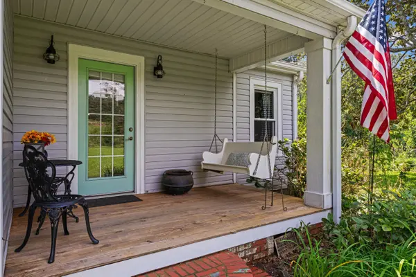 726 Foster Rd, Inman, SC 29349