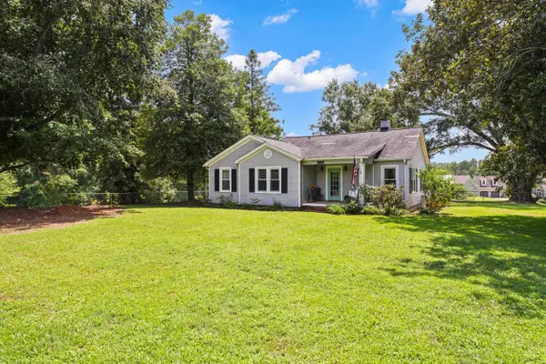 726 Foster Rd, Inman, SC 29349