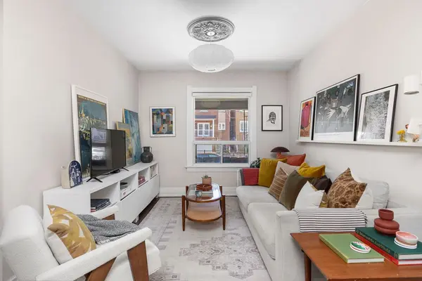 113 Lightbourn AVE, Toronto W02, ON M6H 3P9