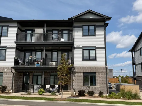 122 Oat LN, Kitchener, ON N2R 0S8