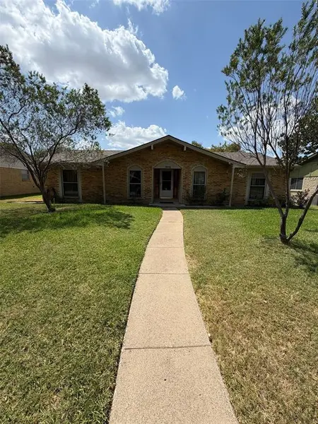 2317 Glenbrook Meadows Drive, Garland, TX 75040