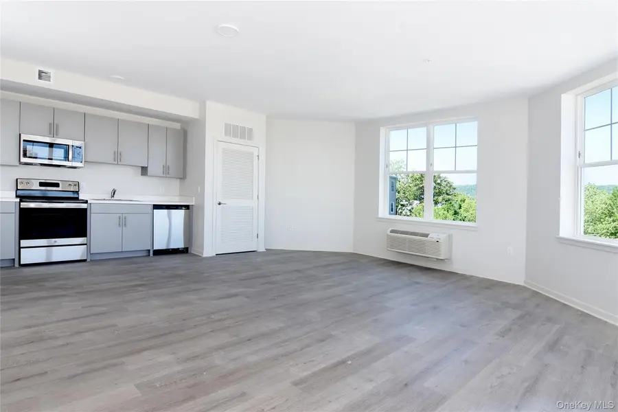 56 Prospect ST #104, Yonkers, NY 10701