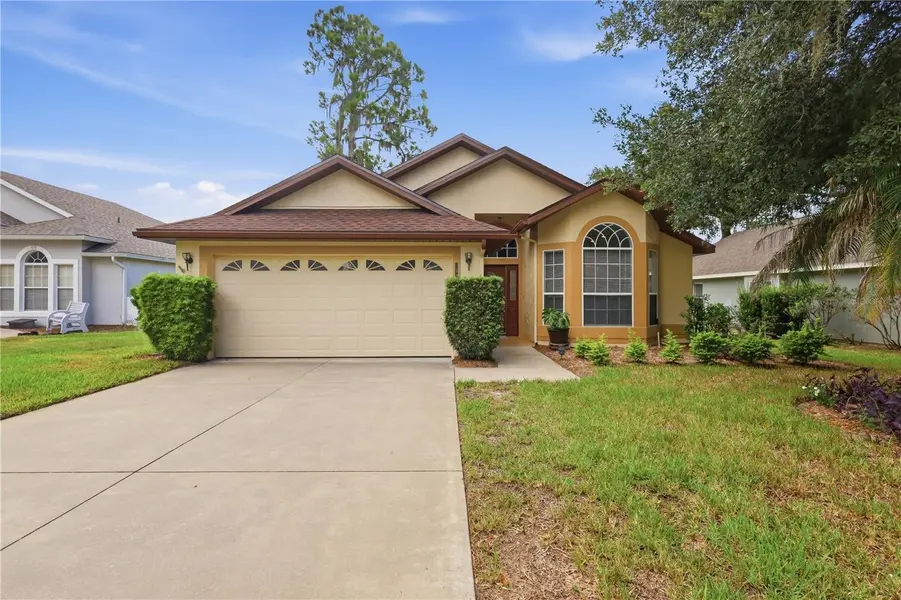 941 VINDALE RD, Tavares, FL 32778