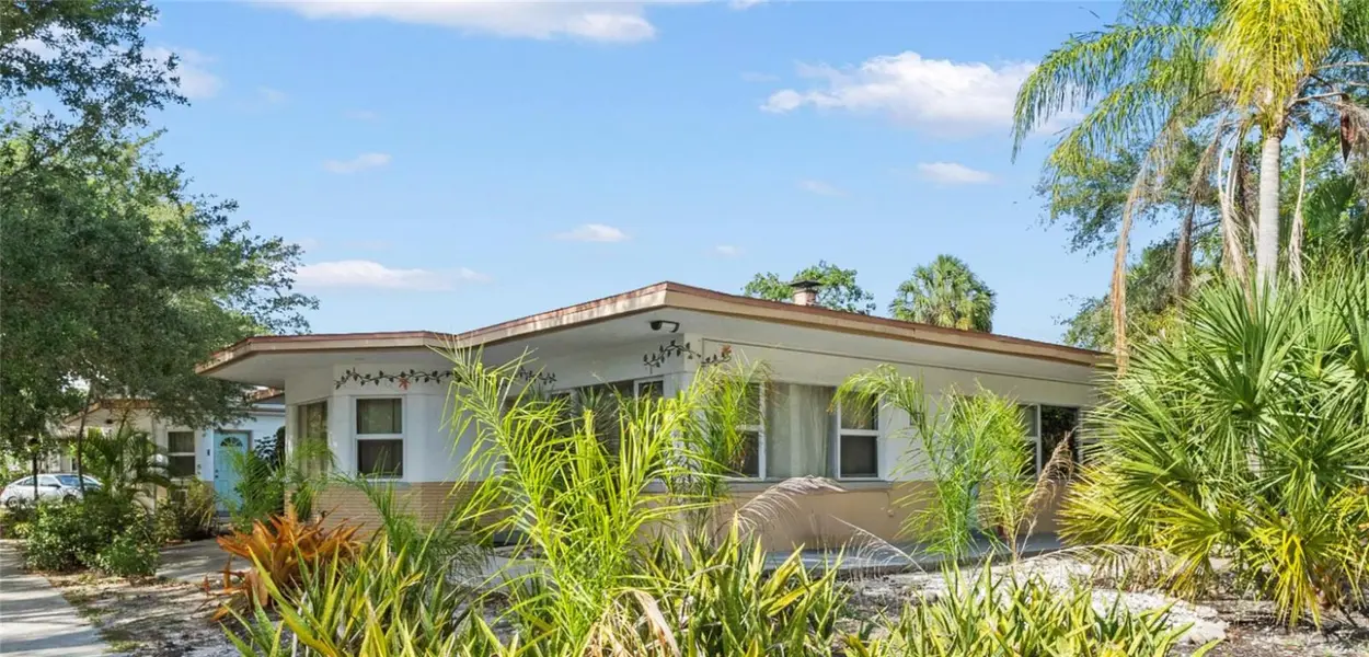 901 3RD ST N #8, St Petersburg, FL 33701