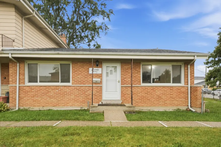7030 W Carol AVE, Niles, IL 60714