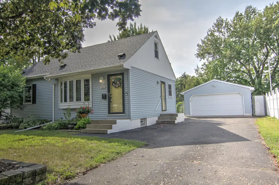 5619 Vera Cruz AVE N, Crystal, MN 55429