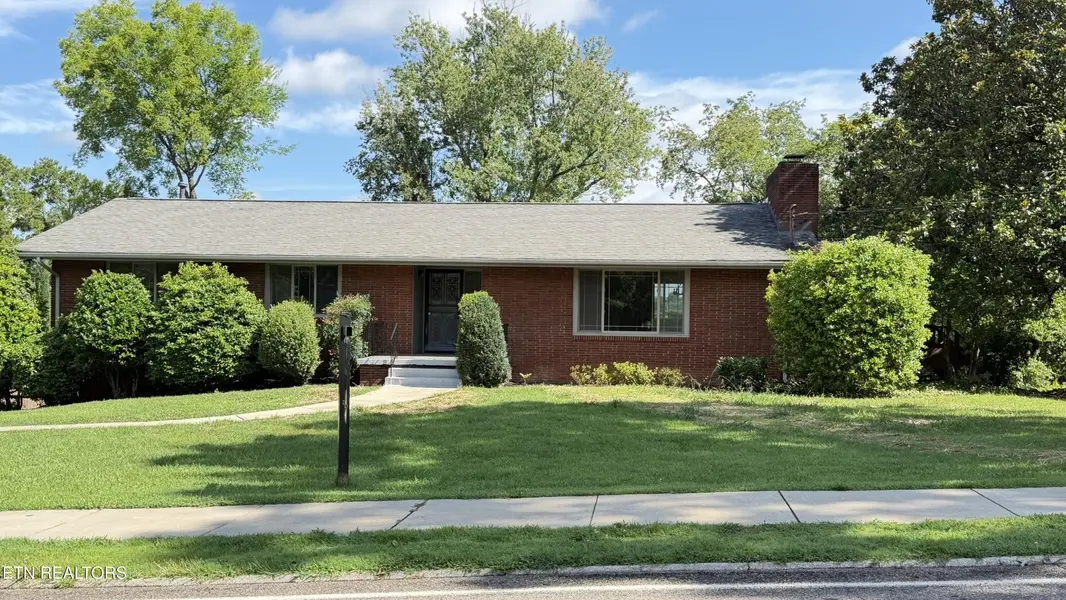 7501 Sheffield Drive, Knoxville, TN 37909