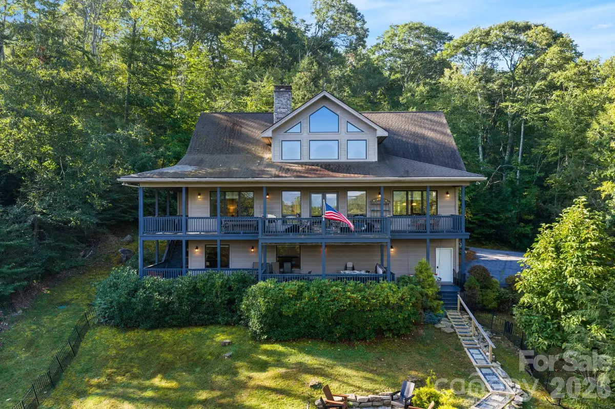 4968 Hickory Nut Gap RD, Banner Elk, NC 28604