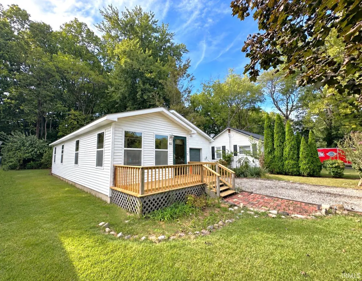 822 Bluewater DR, Monticello, IN 47960