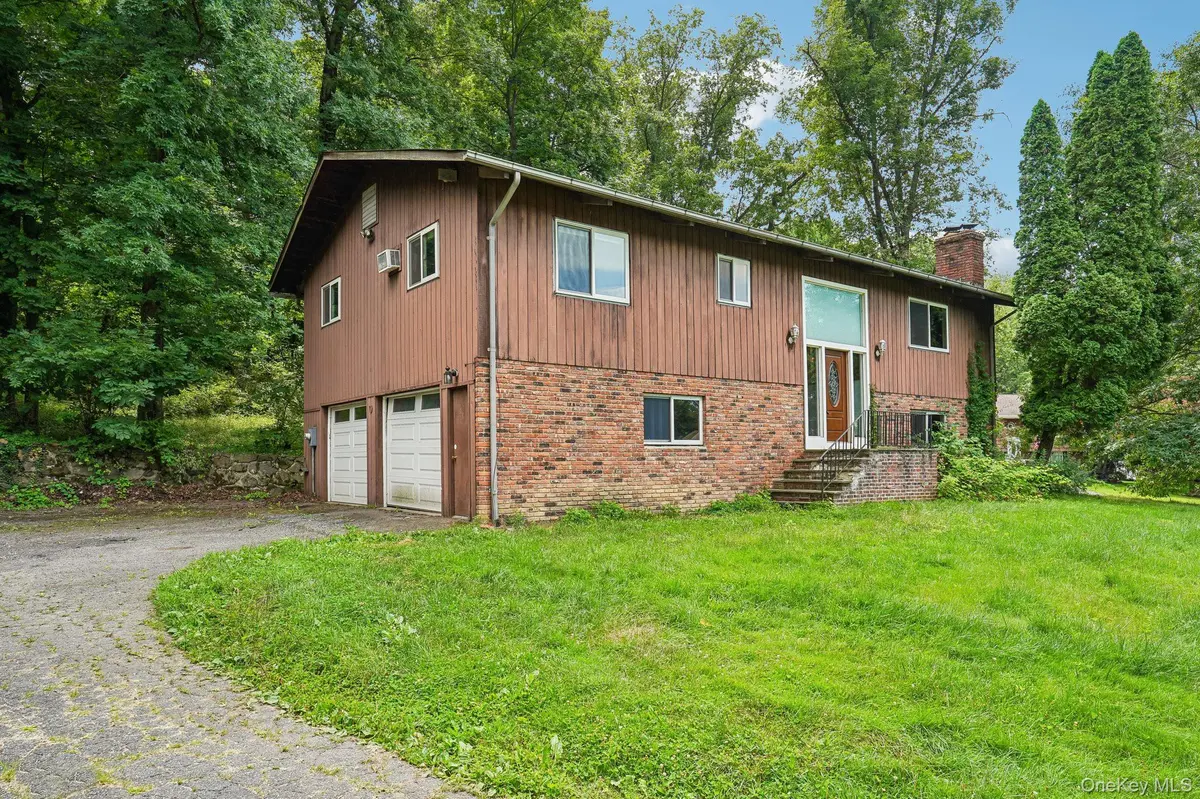 10 Oconnor CT, Montrose, NY 10548