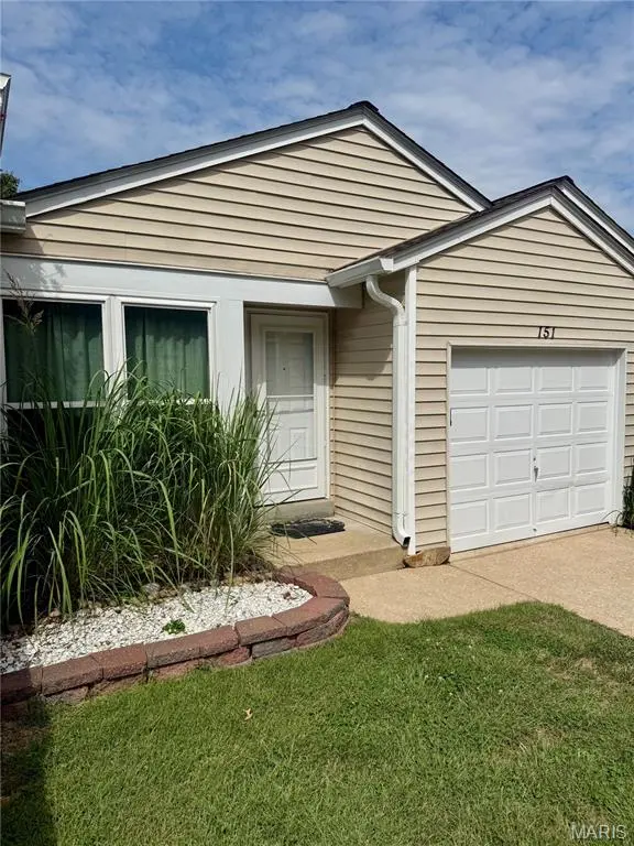 151 Cascade Terrace DR, Ballwin, MO 63021