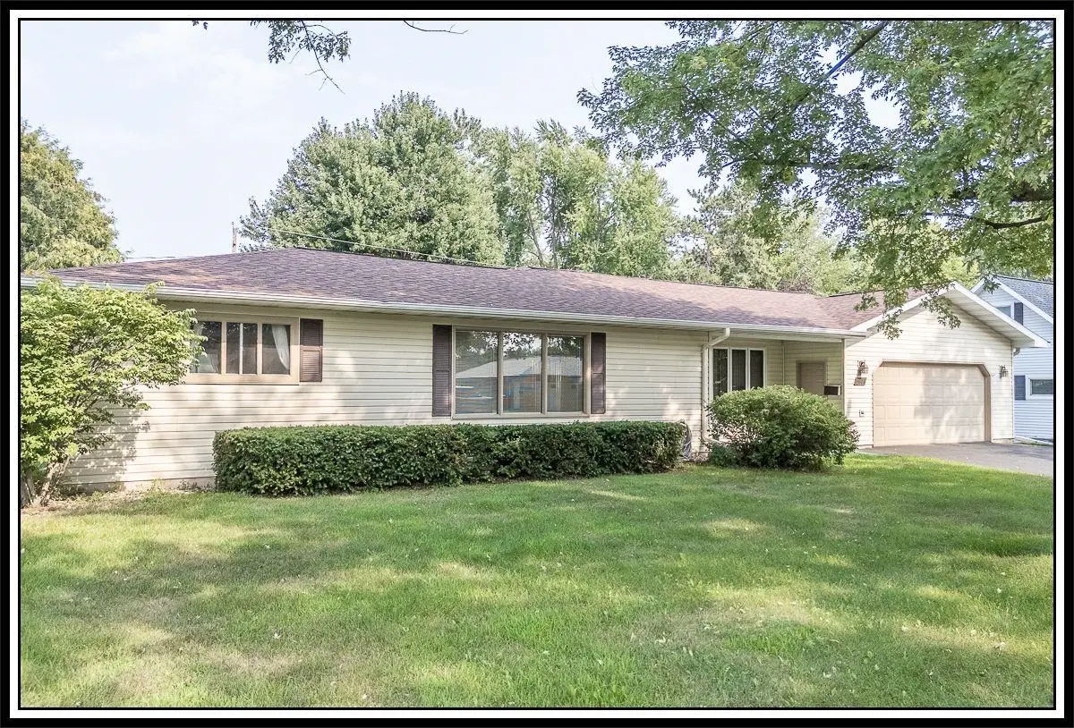 1808 NASSAU ST, New London, WI 54961-2552
