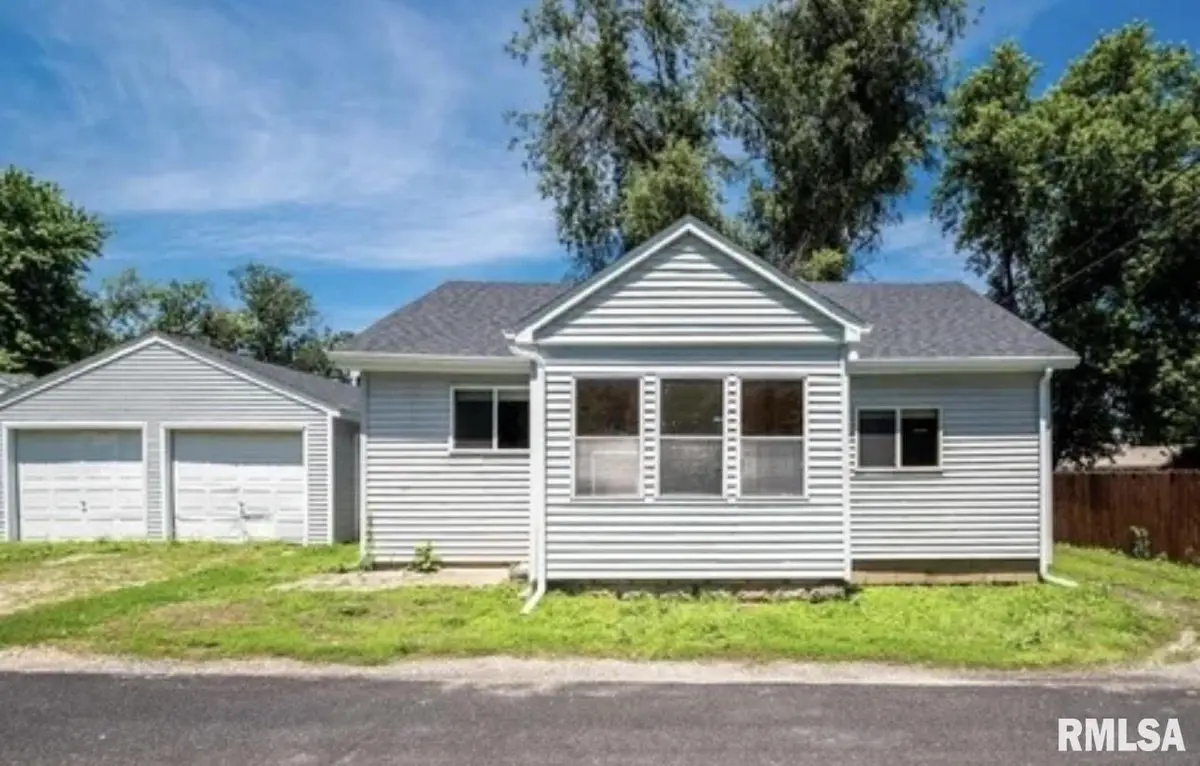307 MIDLAND ST, Pekin, IL 61554