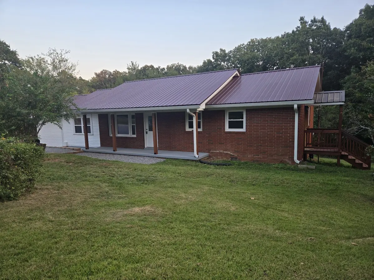 237 Brazzle Rd, Waverly, TN 37185