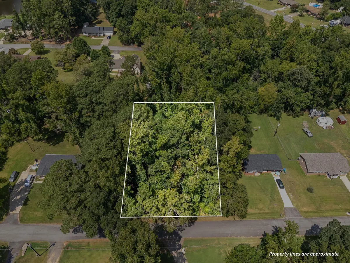 112 Benjamin ST, Greenwood, SC 29646