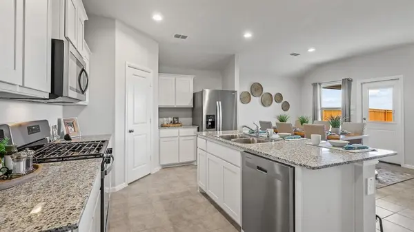 1025 FOXBURG Drive, Fort Worth, TX 76131