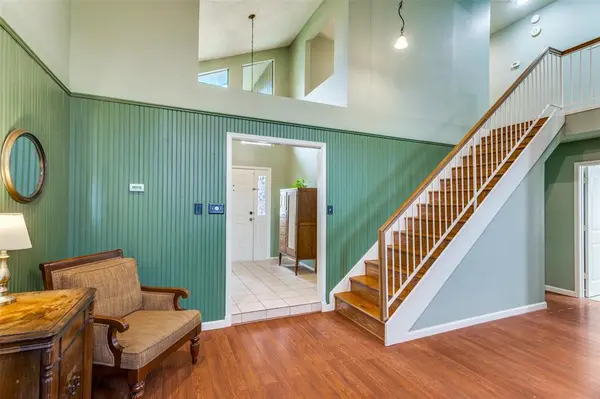9714 Windsor Circle, Fort Worth, TX 76140