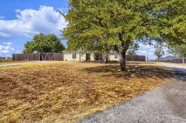 201 N Garza Road, Shady Shores, TX 76208