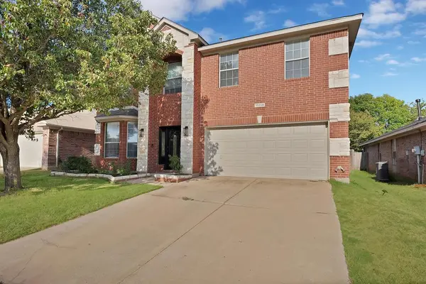 11005 Fawn Valley Drive, Fort Worth, TX 76140