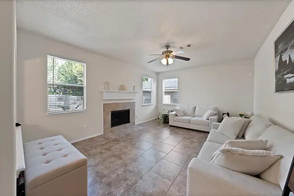 11005 Fawn Valley Drive, Fort Worth, TX 76140