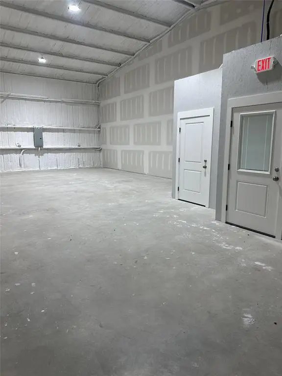 3299 FM 902, Howe, TX 75459
