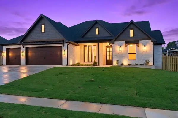16426 Clearview Drive, Lindale, TX 75771