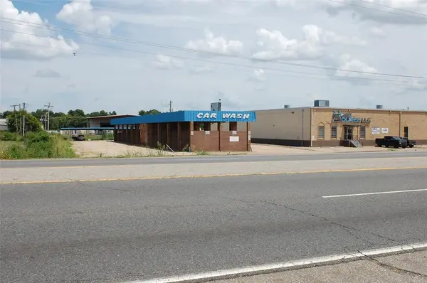 1826 North Market, Shreveport, LA 71107