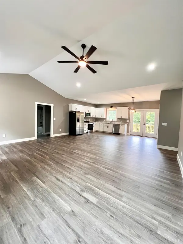 398 Hartless Rd, Amherst, VA 24521