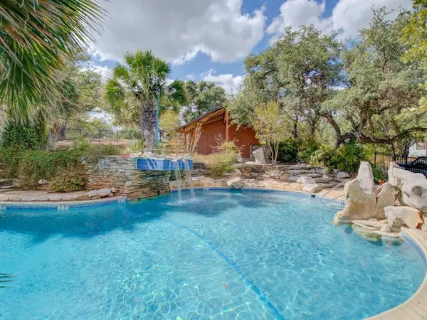 Address not disclosed, Spicewood, TX 78669