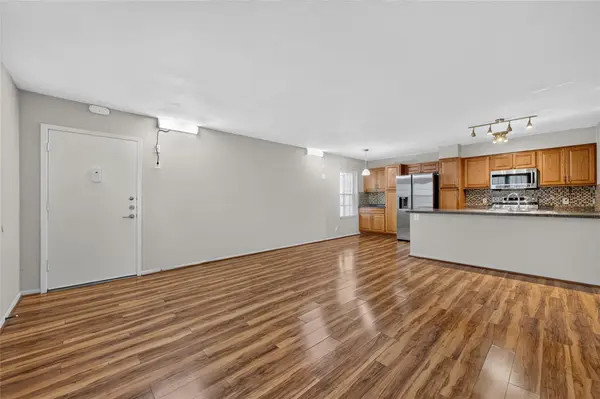 910 Duncan LN #25, Austin, TX 78705
