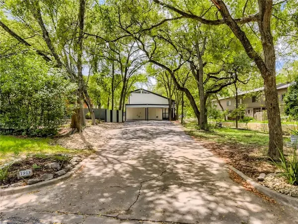 1913 Lightsey RD #A, Austin, TX 78704