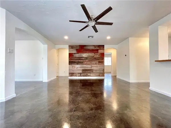 1060 W South ST, Leander, TX 78641
