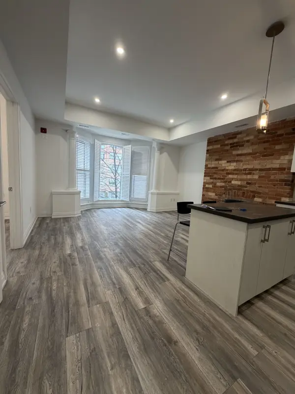 215 Jarvis ST #4, Toronto C08, ON M5B 2C1