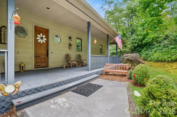 4968 Hickory Nut Gap RD, Banner Elk, NC 28604